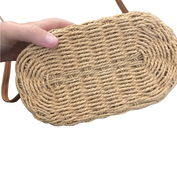 WITCHERY Wicker Basket Bag with Great Leather Trim-ADORABLE! - Picture 4 of 9